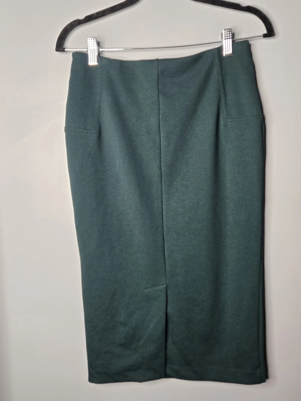 New York & Company Stretch Forest Green Pencil Skirt Size S Career Office Midi